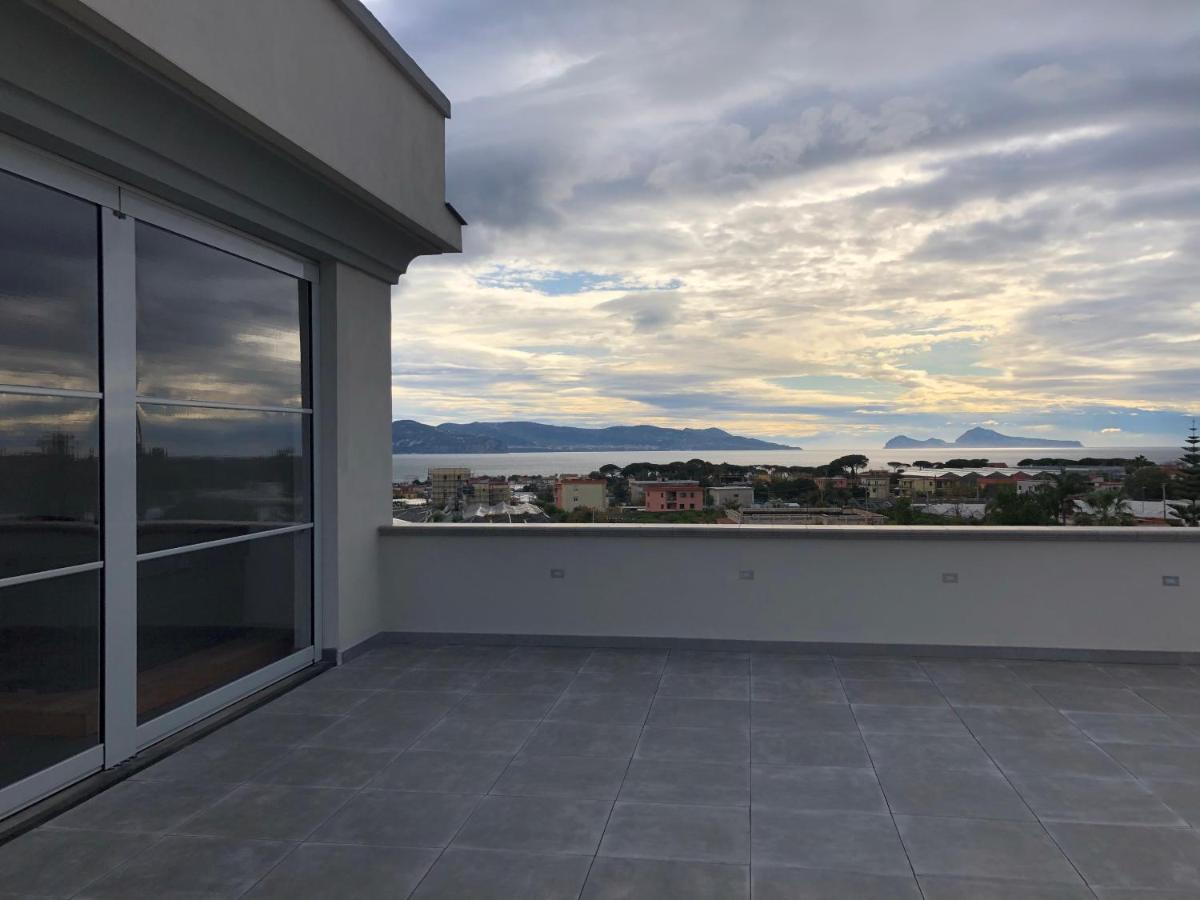 Suite Terrace,1585523690:JPEG