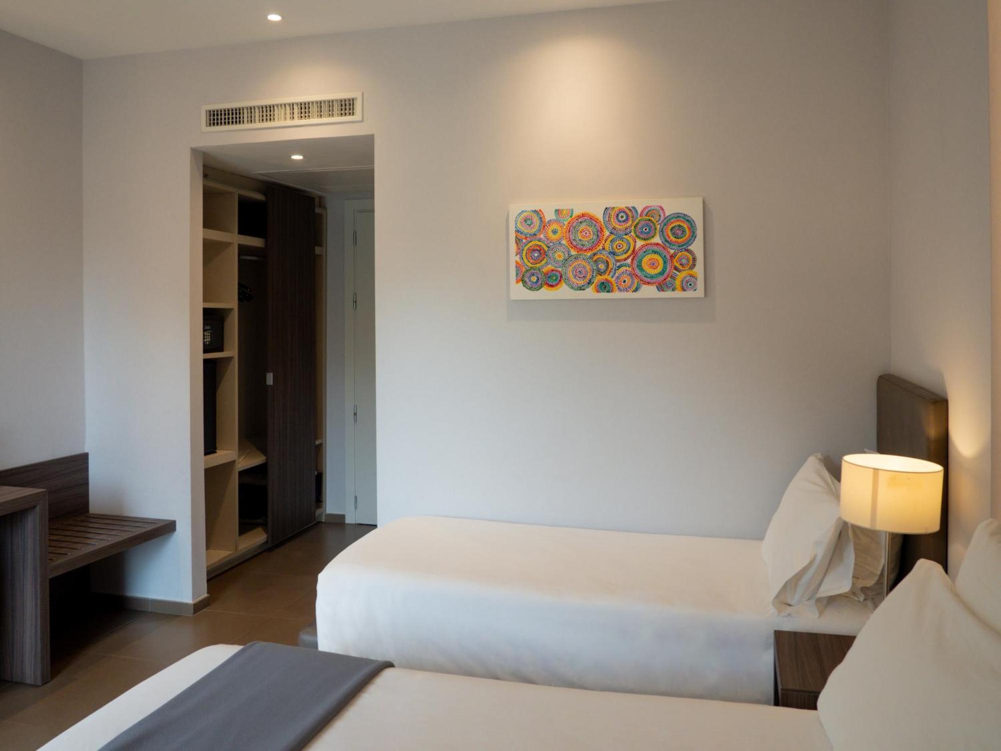 Comfort Triple Room