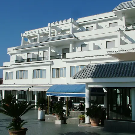 Hotel Sakura, Sure Hotel Collection By Best Western-3